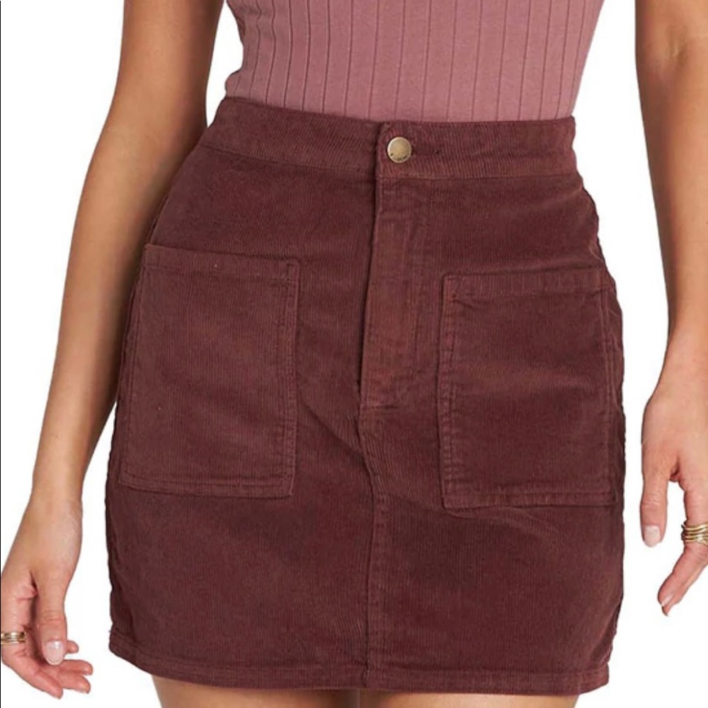 Billabong mini skirt in the color coco berry, size 27